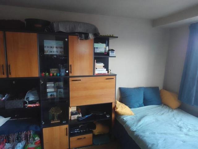 Namur beau studio au sixième étage à louer