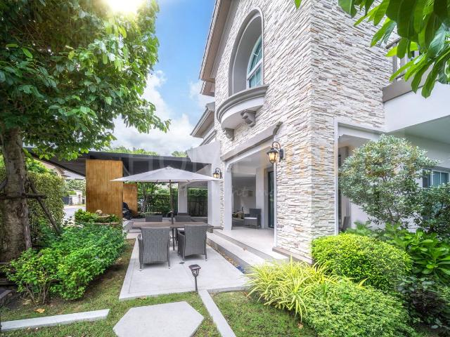 Nantawan Ramintra Paholyothin 50 4 bedrooms, for rent