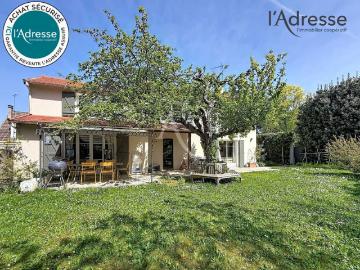 NANTERRE/ Maison 6 pièces 200 m² Jardin/Terrasse 241m² 3 Stationnements