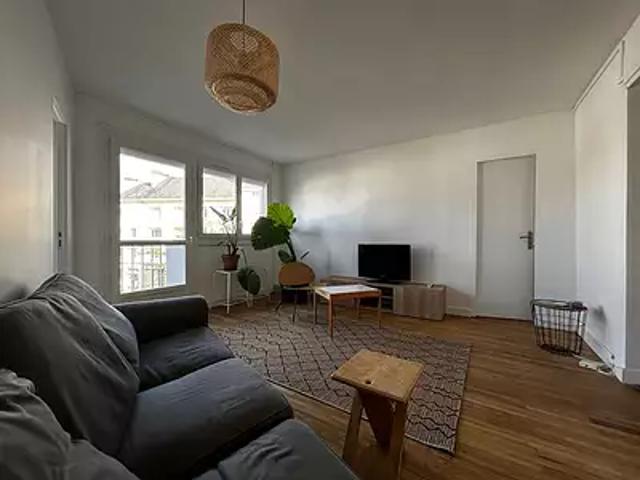 Nantes 44200 Location appartement 1 pièce t1 terrasse cave