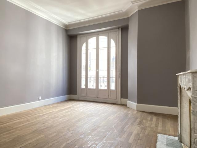 NANTES COPERNIC BEL APPARTEMENT 4 CHAMBRES ASCENSEUR