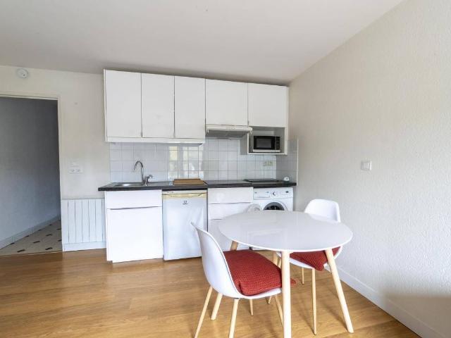 Nantes centre, T1 meublé avec vue sur Erdre, balcon, ascenseur e