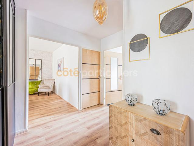 NANTES BORD DE SEVRE / ST JACQUES APPARTEMENT 4 PIÈCES 111 m² 2 BALCONS 2 PLACES DE PARKING