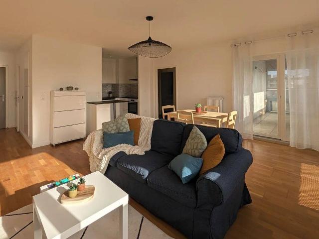 Nantes, bords de Loire: T5 meublé de 82 m², vue Loire, DPE A