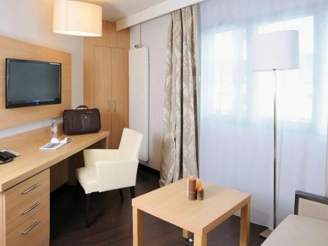 Nantes Berges de la Loire Awesome & gorgeous 1 BR executive apartment