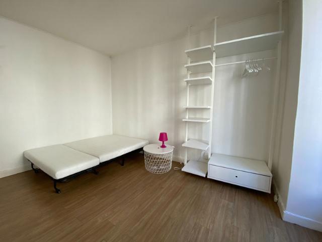 NANTES BRETAGNE Studio meublé idéal étudiant Lot 163
