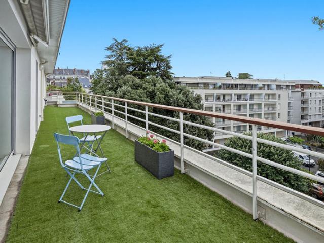 NANTES EDIT DE NANTES Appartement T5 d'environ 142m² Dernier étage 130m² de terrasse
