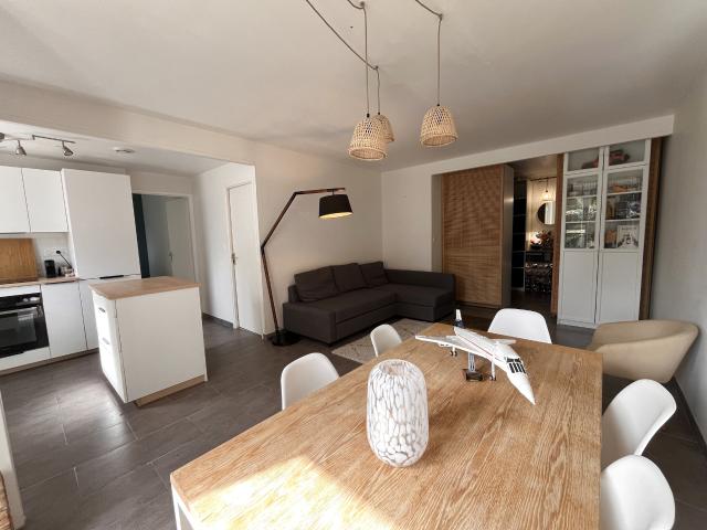 NANTES EST ROUTE DE SAINTE LUCE APPARTEMENT T2 REZ DE JARDIN + PARKING PRIVATIF