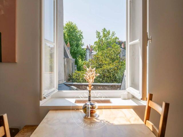 NANTES – HÔTEL DE VILLE Appartement bourgeois avec vue dégagée