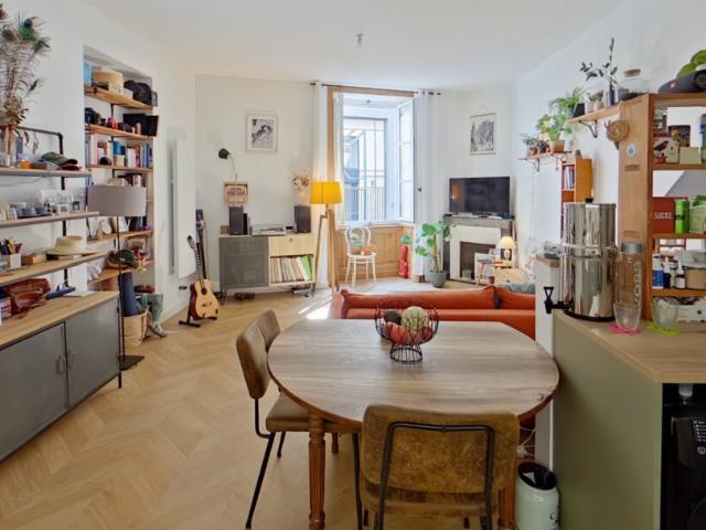 Nantes, hyper centre, 2 pièces meublé – GRASLIN IMMOBILIER