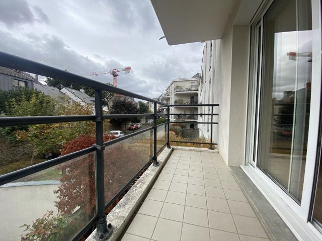 NANTES ST FELIX~T3 de 57m2, comprenant une entrée dans séj