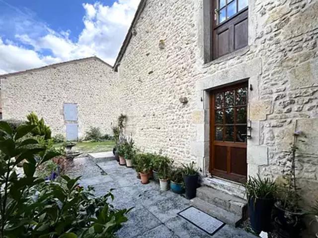 Nanteuil en Vallée 16700 Achat / Vente maison 4 pièces t4