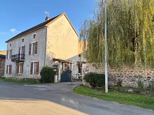 Nanton 71240 Achat / Vente maison 6 pièces t6 cave balcon