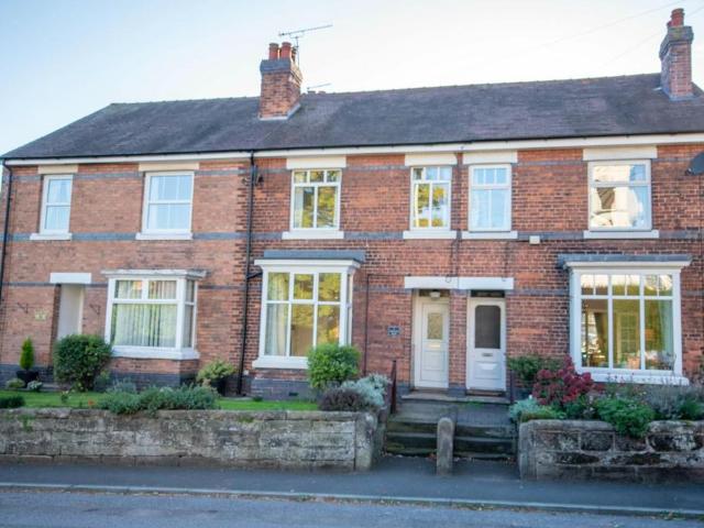 Nantwich Road, Crewe CW3 2 bed terraced house to rent £1,200 pcm £277 pw
