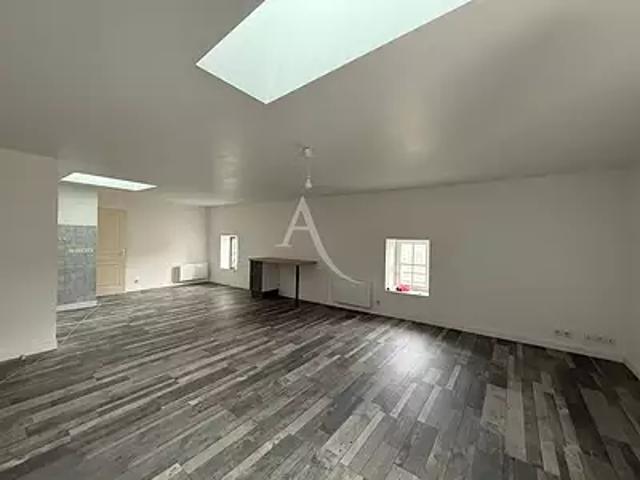 Nancras 17600 Location appartement 3 pièces t3 au dernier étage