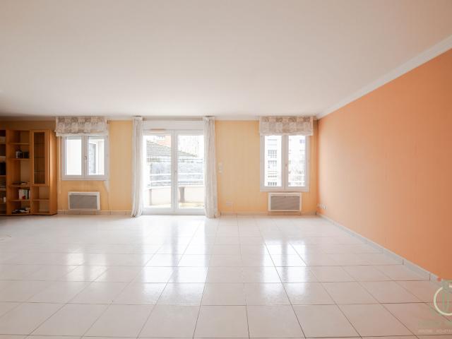 NANCY Thermal Cité Judiciaire appartement 121m2 avec balcon et Parking !
