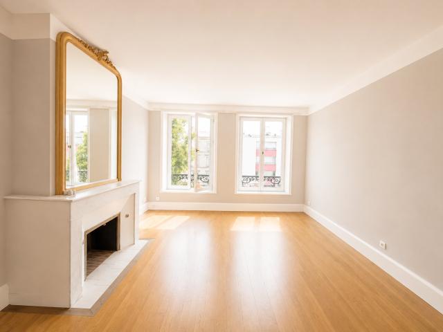 NANCY / AVENUE DE STRASBOURG: SPACIEUX APPARTEMENT T2 BIS DE CARACTÈRE
