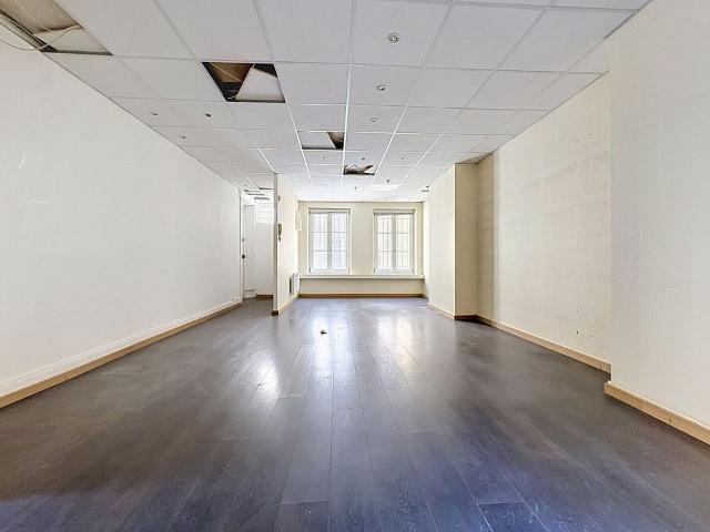 Nancy Centre Plateau de 101,30 m2 à rénover avec terrasse intérieure de 21 m2