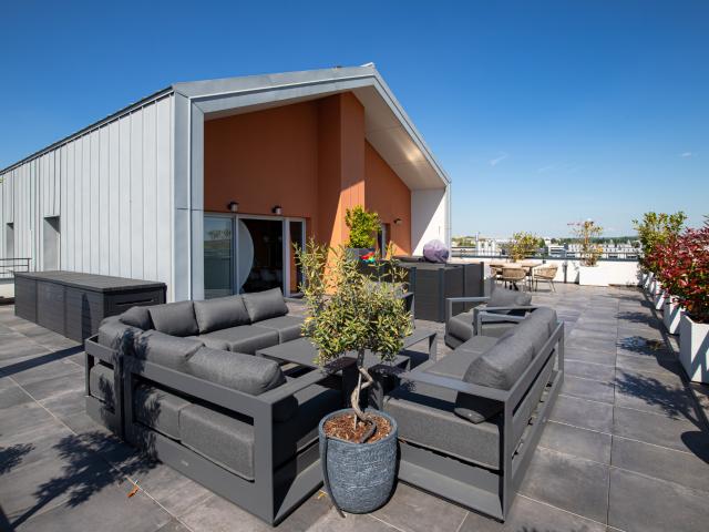 NANCY GRAND F5 DANS RESIDENCE DE STANDING + TERRASSE 122M2 + GARAGE DOUBLE + PARKING