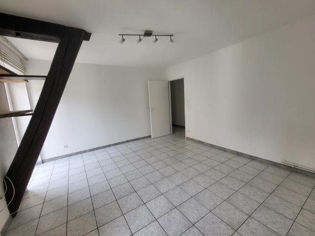 NANCY, Places Stanislas Alliance, Appartement F 4