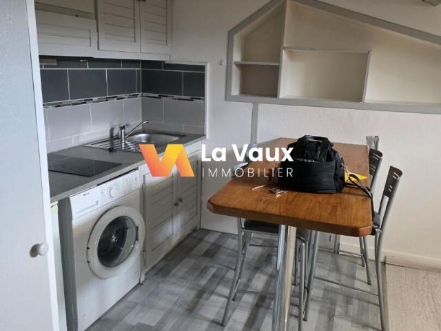 NANCY, rue Sainte Catherine: STUDIO 19 M2