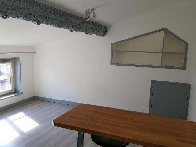 NANCY, rue Sainte Catherine: STUDIO 22 M2