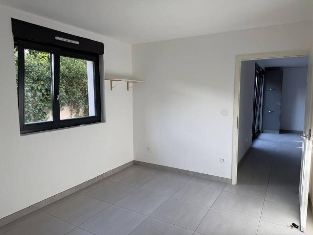 NANCY SAINT PIERRE – APPARTEMENT 53 m² AVEC TERRASSE ET JARDIN PRIVATIF
