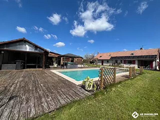 Nandax 42720 Achat / Vente maison 9 pièces t9 piscine terrasse