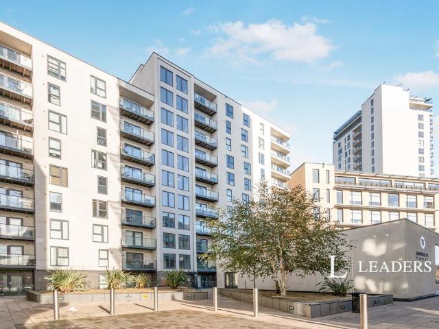 Nankeville Court, Guildford Road, GU22 2 bed flat to rent £1,595 pcm £368 pw
