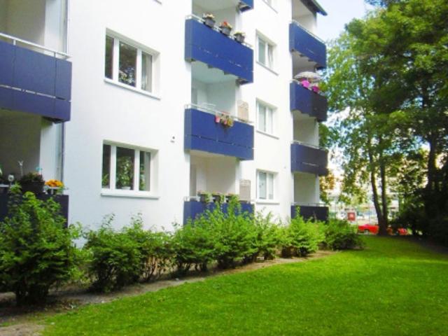 Naabstr. 23, 3 R Sanierte 3 Zimmer Wohnung mit Loggia und Tageslichtbad, WBS notwendig!