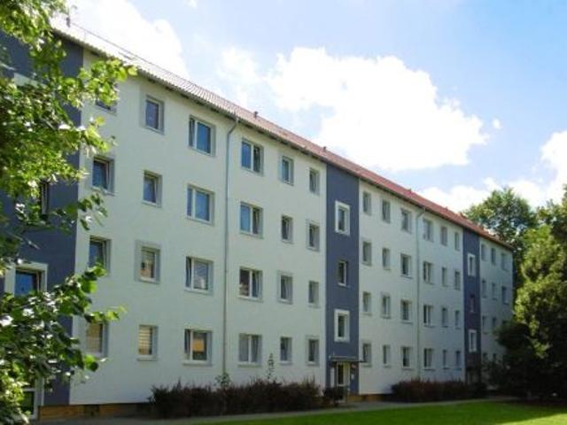 Naabstr. 23, 3 R Sanierte 3 Zimmer Wohnung mit Loggia und Tageslichtbad, WBS notwendig!