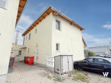 Nachhaltiges Immobilieninvestment vor den Toren Wiens – vollvermietete Reihenhausanlage mit PV Anlage