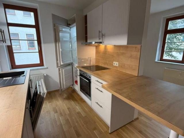 Nachmieter ab 1.10. gesucht ! Moderne EBK Tageslichtbad im 1.OG !