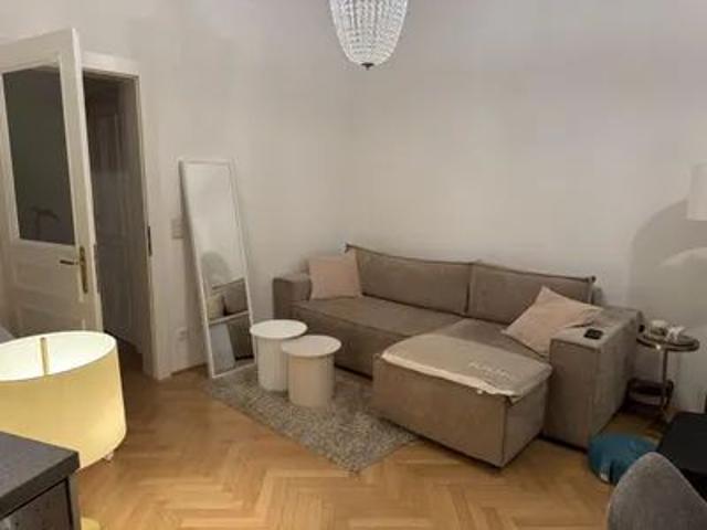 Nachmieter für schöne Altbauwohnung