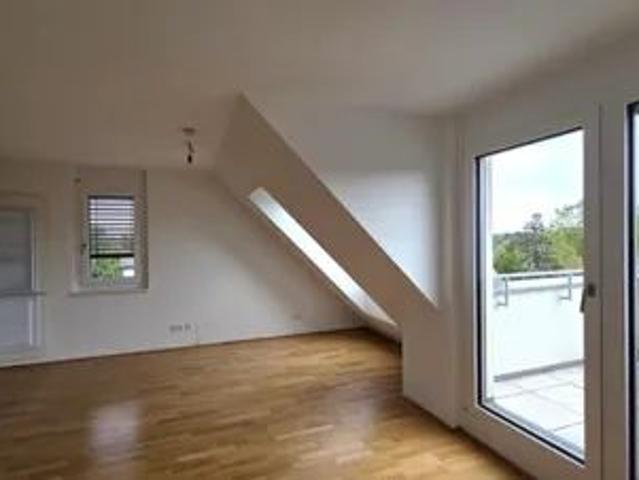 Nachmieter für sehr schöne, helle und ruhige DG Wohnung / Neubau / Hochwertige Ausstattung / PkW Stellplatz in der eigenen Tiefgarage auch verfügbar