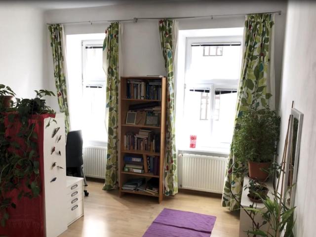 Nachmieter gesucht: 2 Zimmer Altbau beim Augarten!