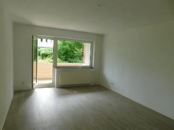Nachmieter gesucht: 2 Zimmer EG Wohnung mit Balkon