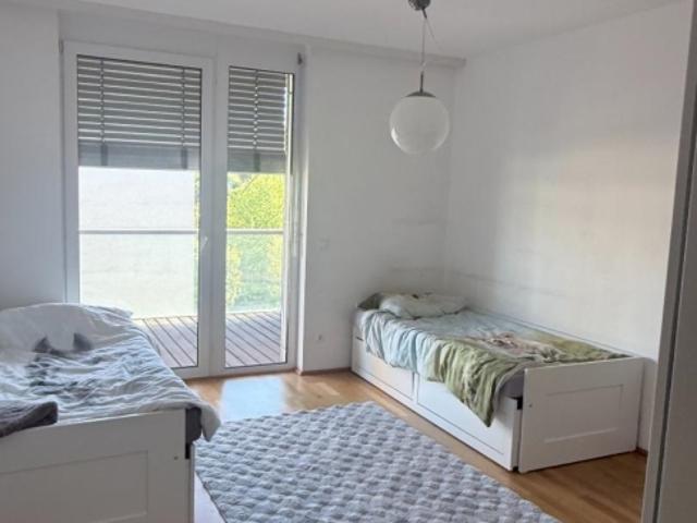 NACHMIETER GESUCHT ab sofort 3 Zimmer Wohnung mit großer Loggia