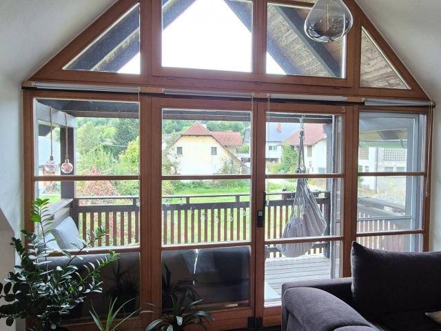 Nachmieter gesucht gemütliche Dachgeschosswohnung mit Balkon