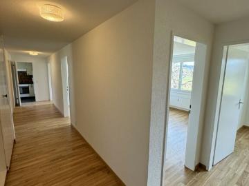 Nachmieter gesucht: Grosszügige 3.5 Zimmerwohnung in Wichtrac
