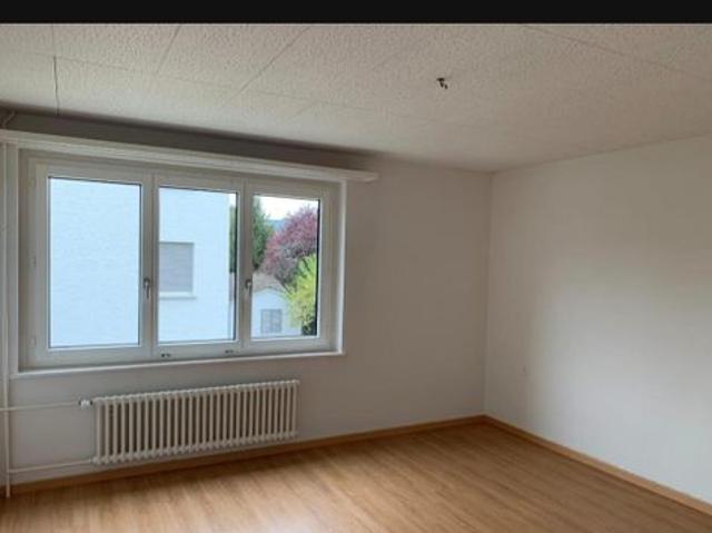 Nachmieter gesucht für helle und sonnige 4 Zimmer Wohnung mit grossem Balkon