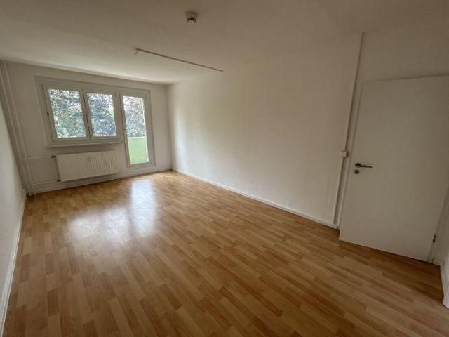 Nachmieter gesucht für 2 Zimmer Wohnung mit Balkon!