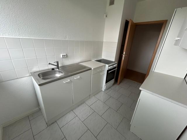 Nachmieter gesucht für 2 Zimmer Wohnung mit Single Pantry Küche!