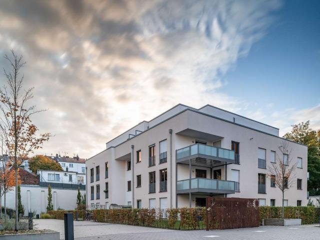 Nachmieter gesucht Hochwertige 3 ZW in architektonisch bemerkenswertem Mehrfamilienhaus