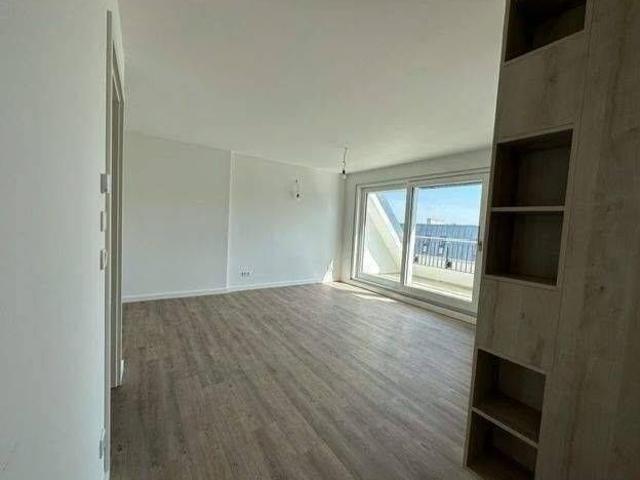 Nachmieter gesucht Hochwertige 2 Zimmer Wohnung im neu ausgebauten Dachgeschoss, provisionsfrei