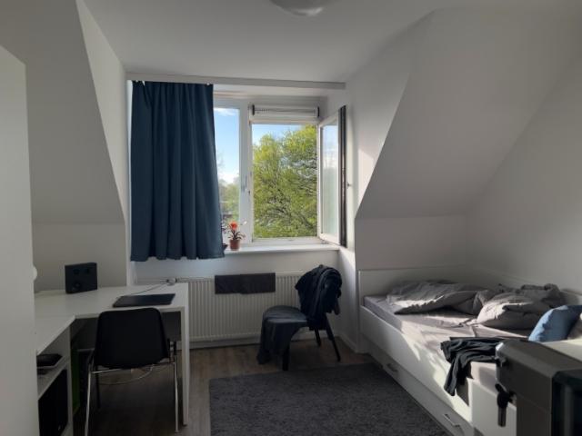 Nachmieter gesucht – möbliertes Studentenapartment in Hamburg Farmsen