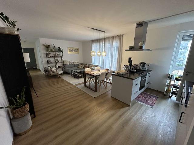 NACHMIETER GESUCHT: Moderne 4 Zimmer Neubauwohnung in Nürnberg Schweinau mit Balkon