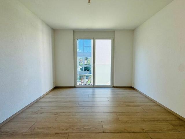 Nachmieter gesucht per 1.12.2026 neuwertige 2.5 Zimmer Wohnung in Reinach