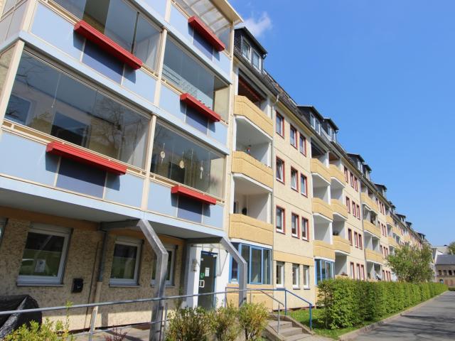 Neues Familienglück: Moderne Dachgeschosswohnung mit Top Lage und alles vor der Tür