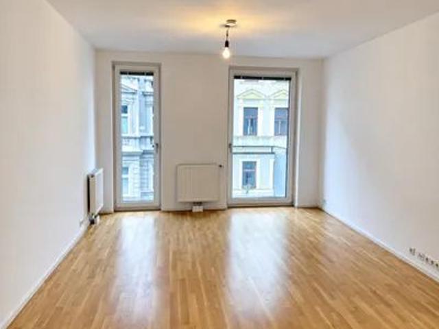NACHMIETER/ IN AB 01.01.2027 GESUCHT 2 ZIMMER WOHNUNG IN WIEN MARIAHILF